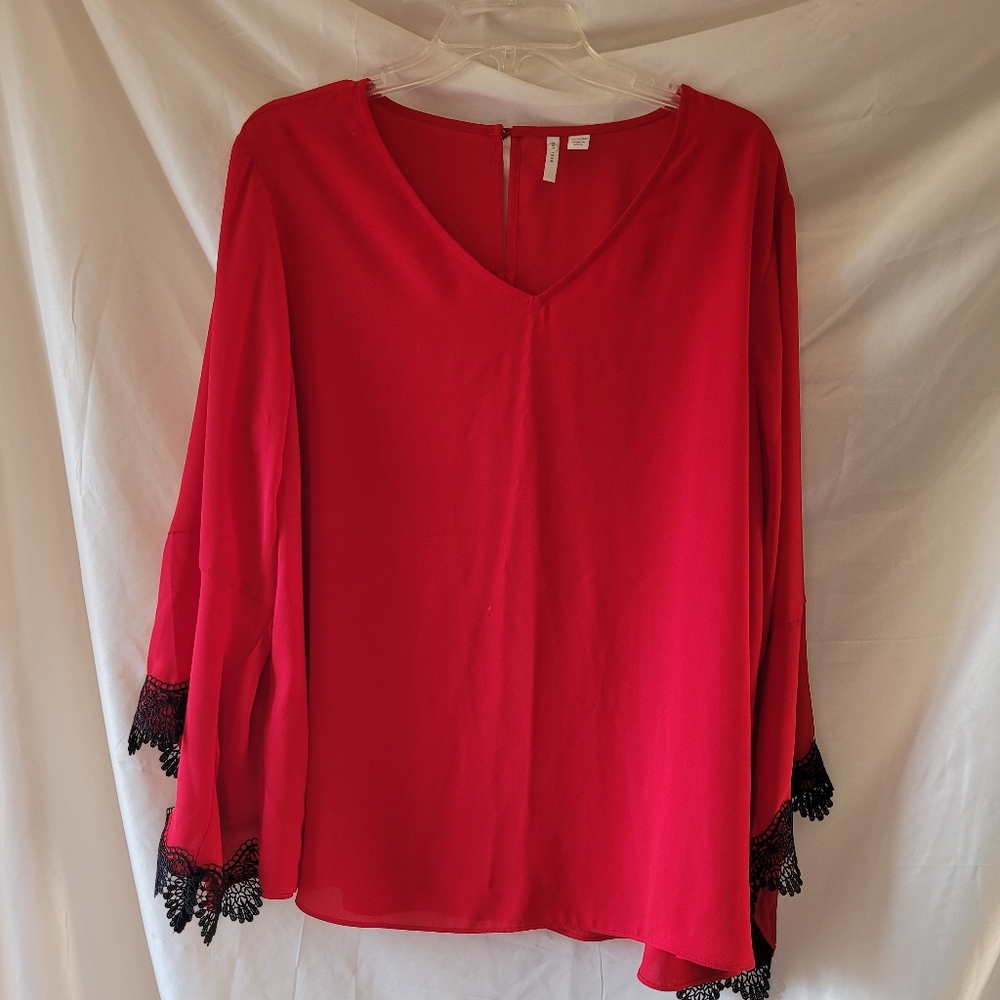 18/20w est. 1946 red blouse with black lace